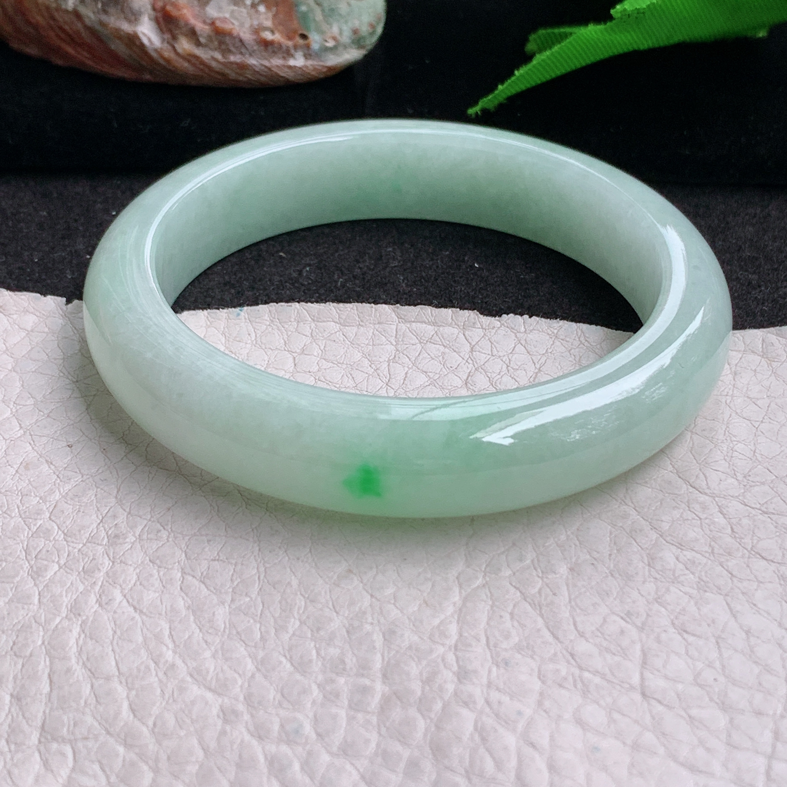 ee实拍55.5*12.3*8.2平安镯 缅甸翡翠a货手镯果绿女款正圈玉镯子