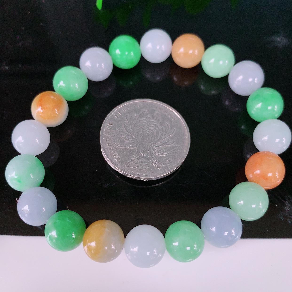 自然光实拍，特色冰润多宝翡翠手链，多彩翡翠手串，颜色丰富，料子细腻，高档大气， 自戴送礼佳品！#004.1取一尺寸9.6mm