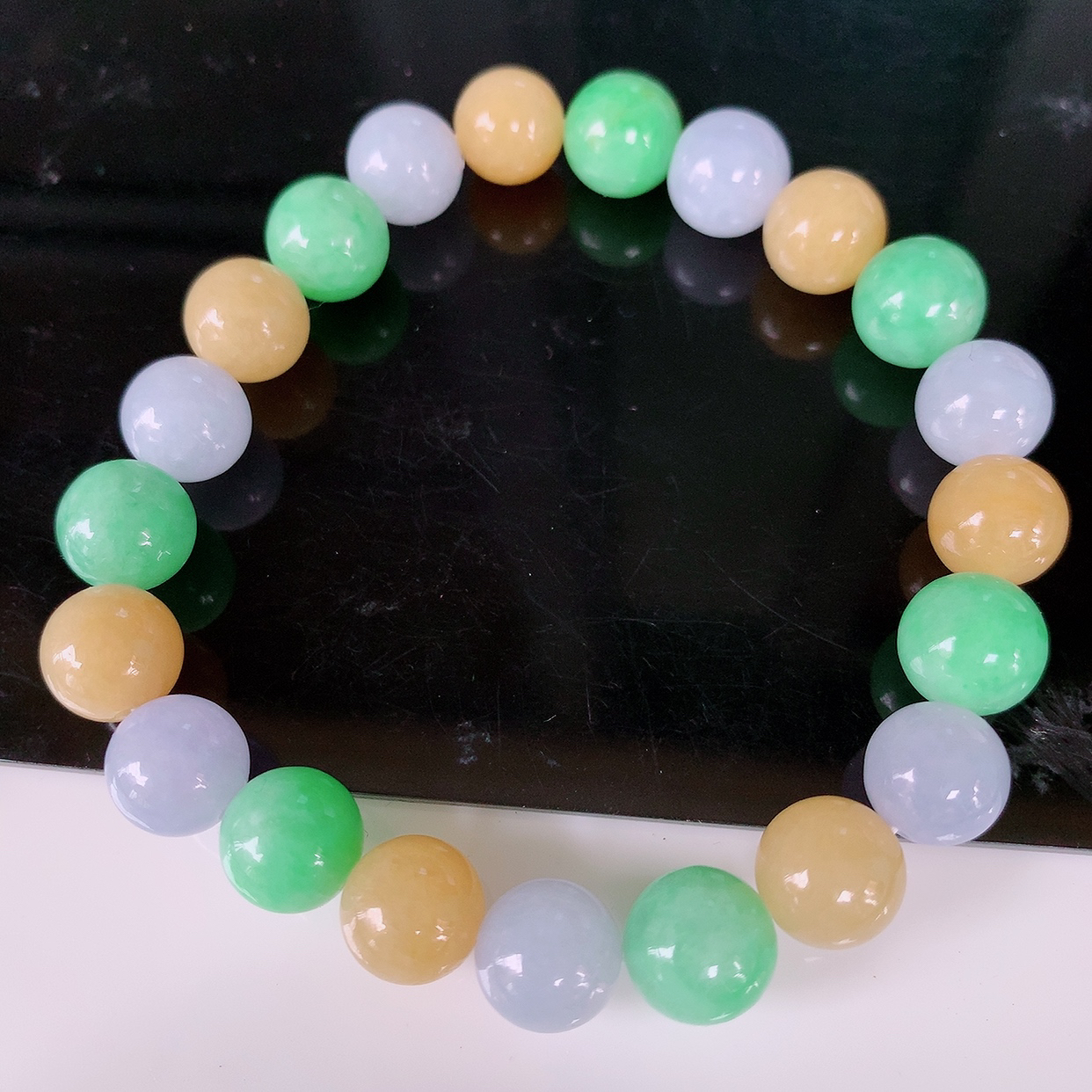 自然光实拍，特色冰润多宝翡翠手链，多彩翡翠手串，颜色丰富，料子细腻，高档大气，自戴送礼佳品！#001