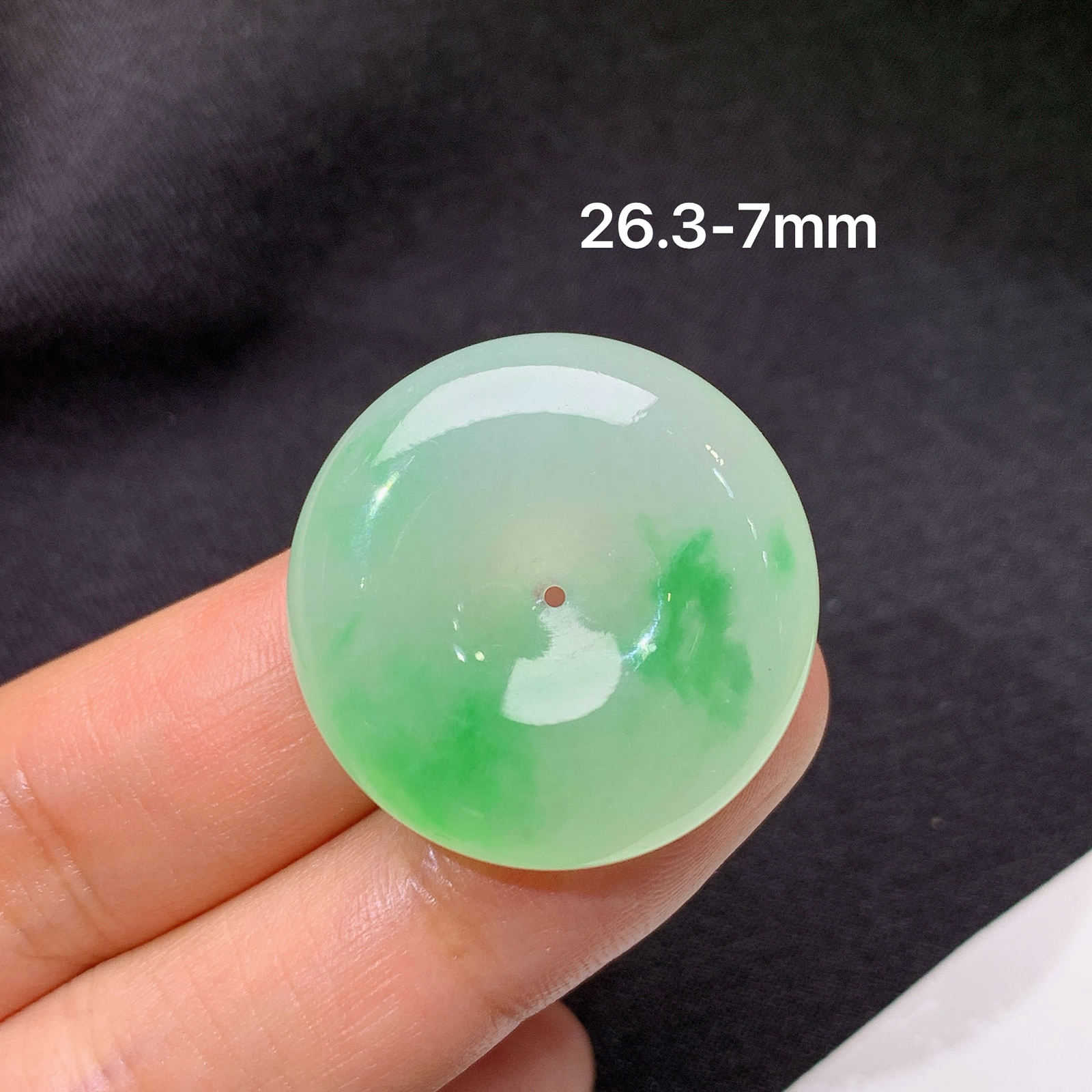 冰飘绿平安扣，冰润色阳，玉质细腻，种水足，Jj 尺寸26.3*7