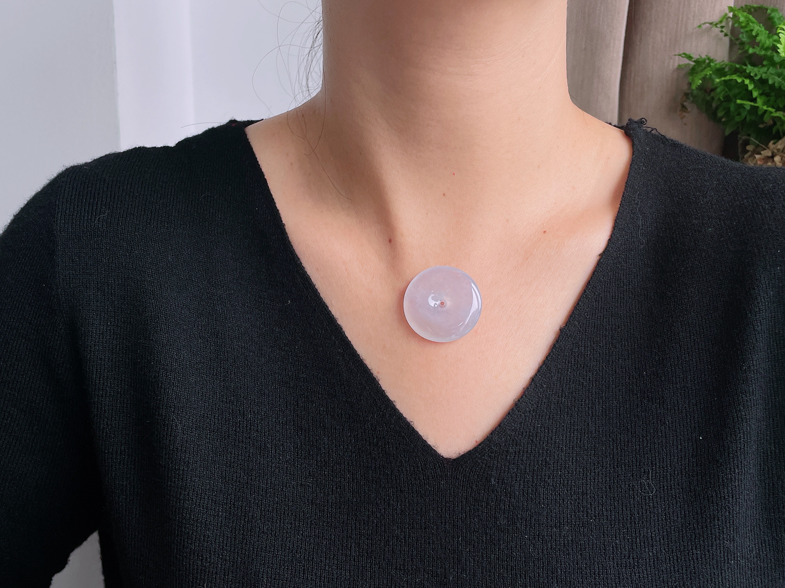 【裸石】冰平安扣吊坠
【说明】缅料 性价比高  
【尺寸】31.4-6..