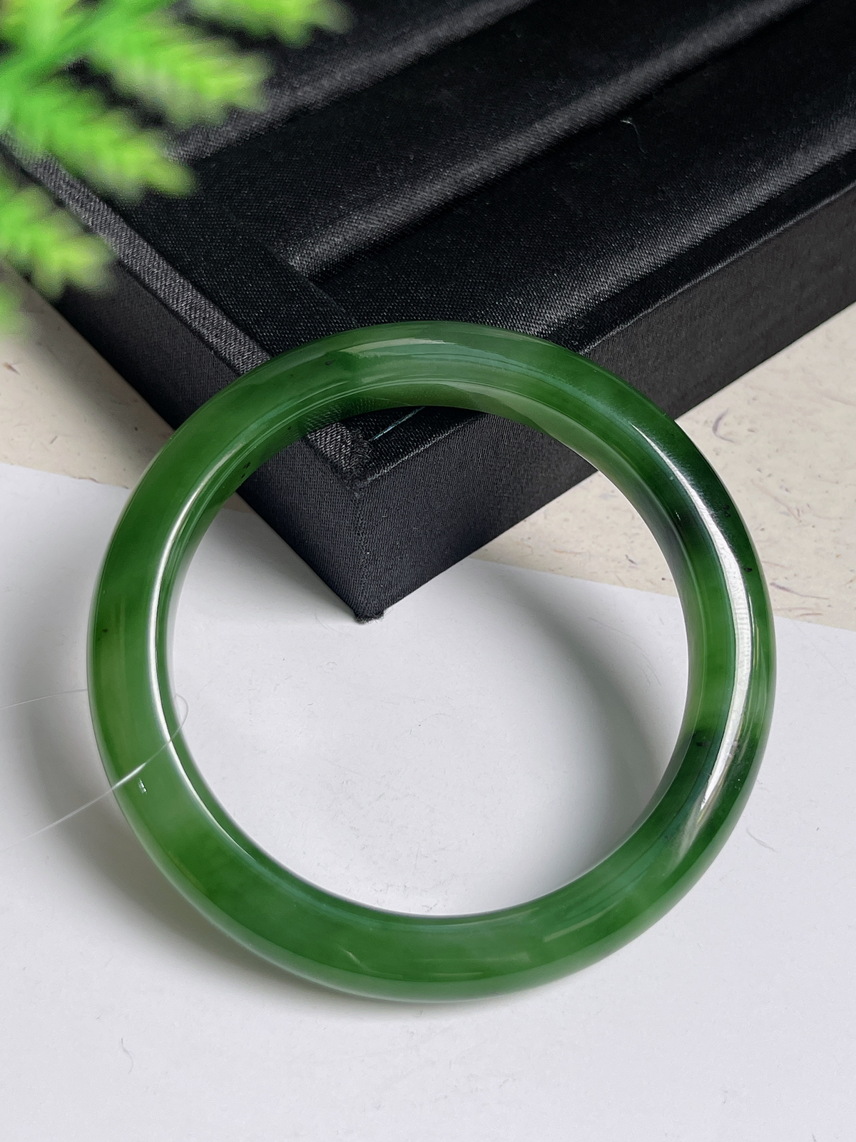 正圈56圈口，和田玉碧玉手镯