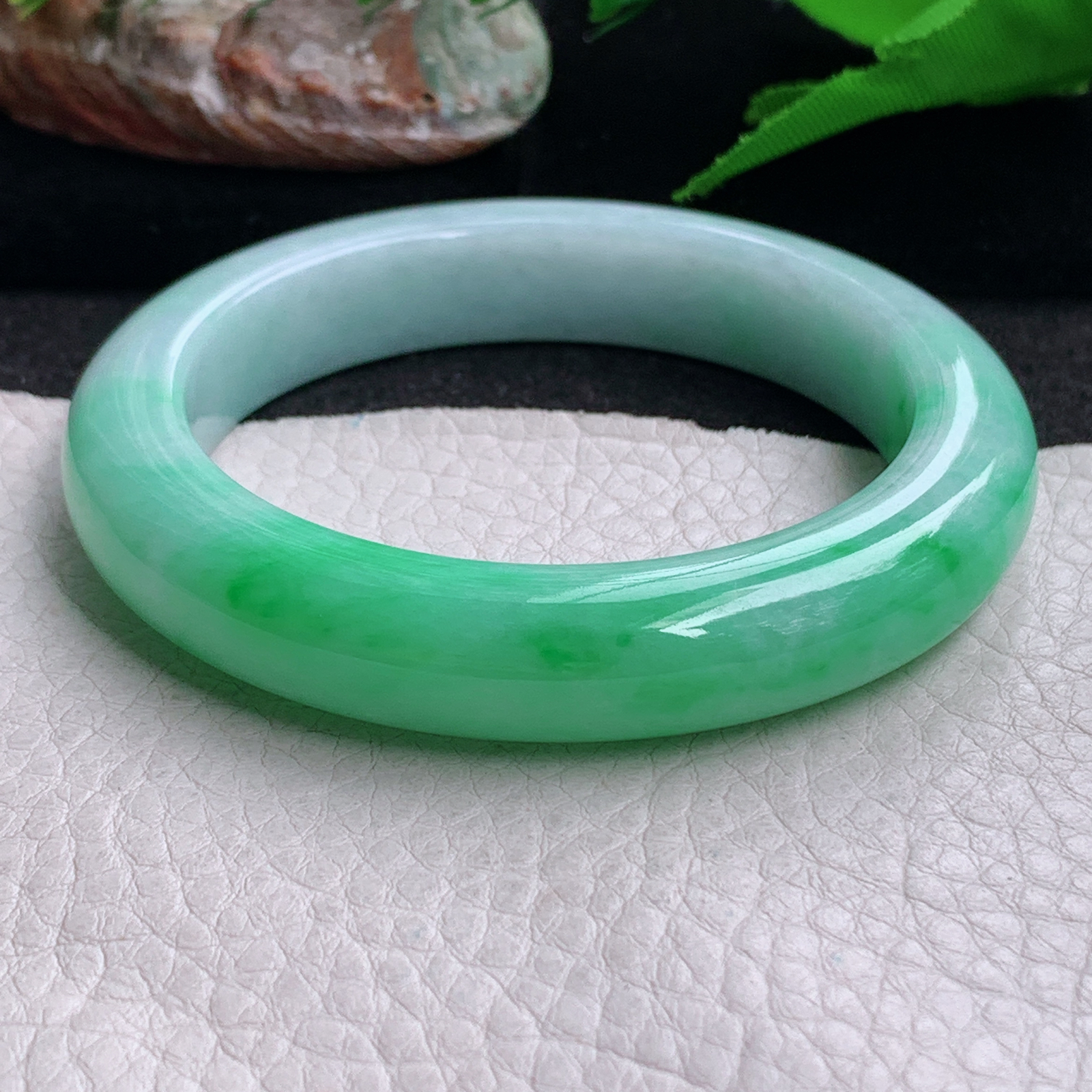 fl白底青56*13.5*9.6平安镯 缅甸翡翠a货手镯飘阳绿正圈玉镯子
