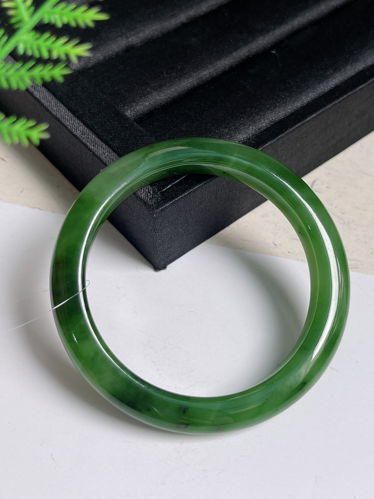 正圈56圈口，和田玉碧玉手镯