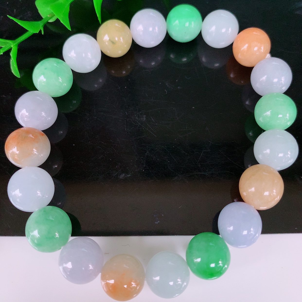 自然光实拍，特色冰润多宝翡翠手链，多彩翡翠手串，颜色丰富，料子细腻，高档大气，自戴送礼佳品！#002.1取一尺寸9.6mm