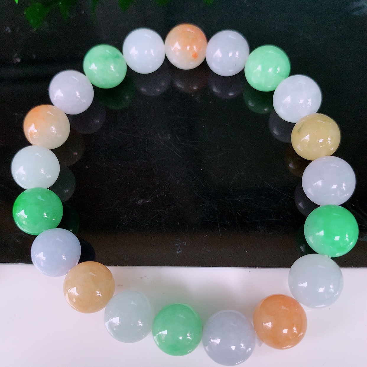 自然光实拍，特色冰润多宝翡翠手链，多彩翡翠手串，颜色丰富，料子细腻，高档大气，自戴送礼佳品！#002.1取一尺寸9.6mm