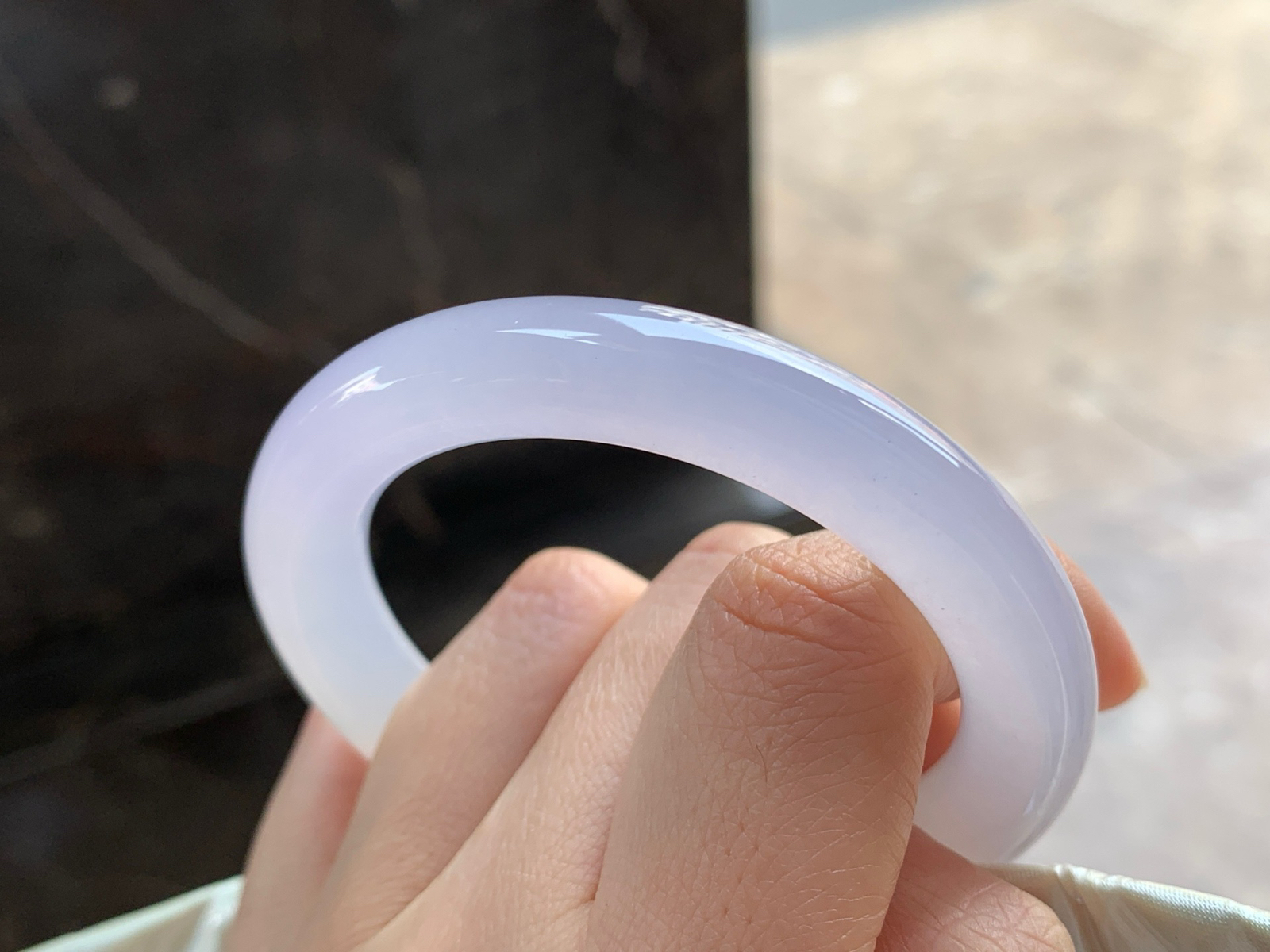 51-9.8

冰紫圆条手镯^_^透亮