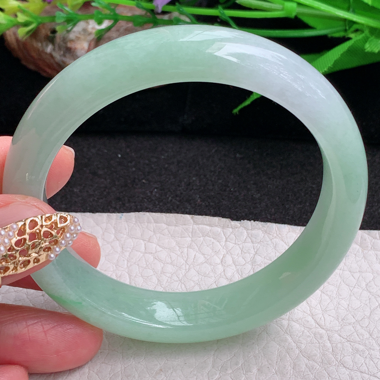 ee实拍57*13.5*8平安镯 缅甸翡翠a货手镯果绿女款正圈玉镯子