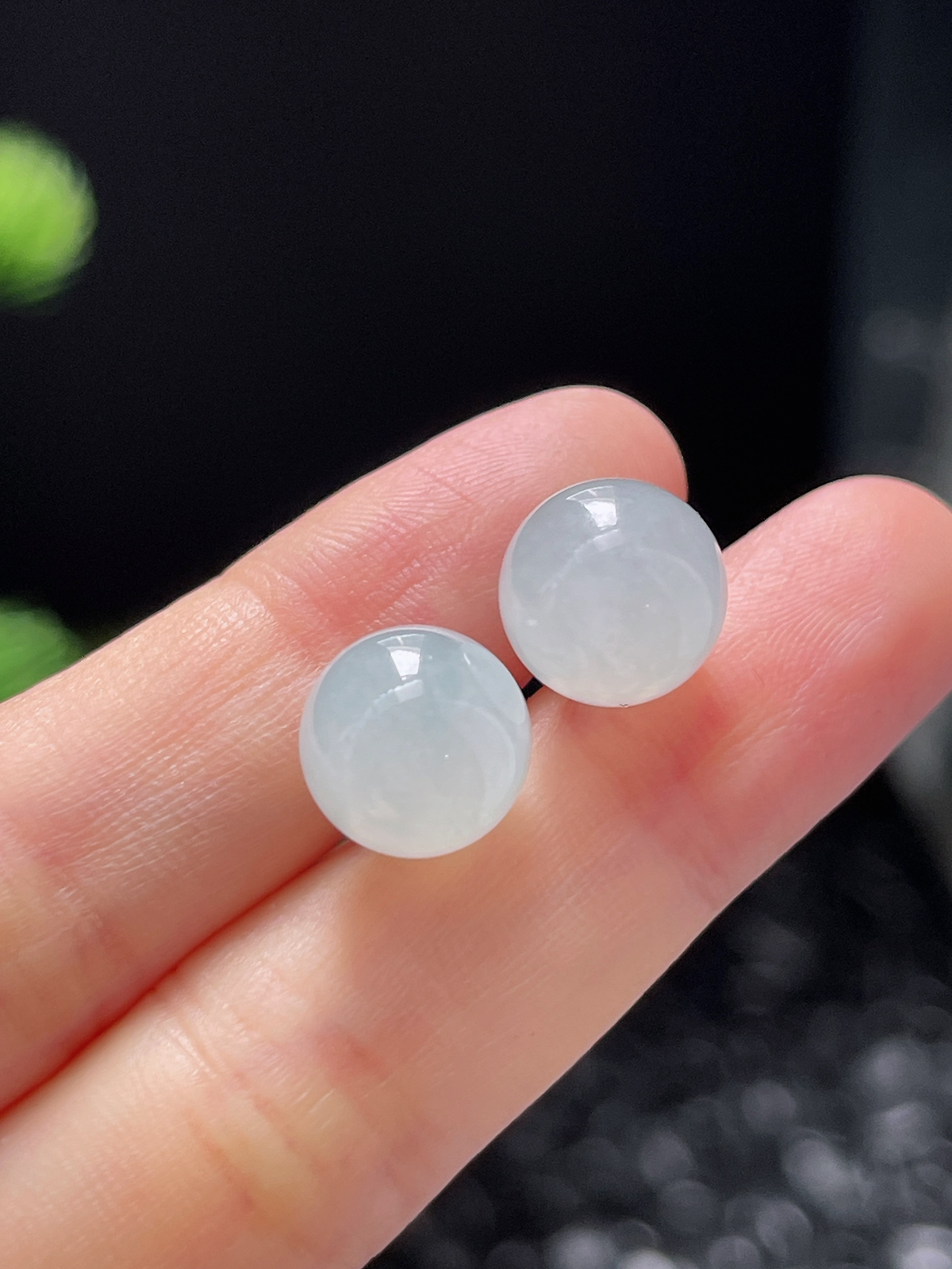 18k金 翡翠冰糯种淡绿色耳钉