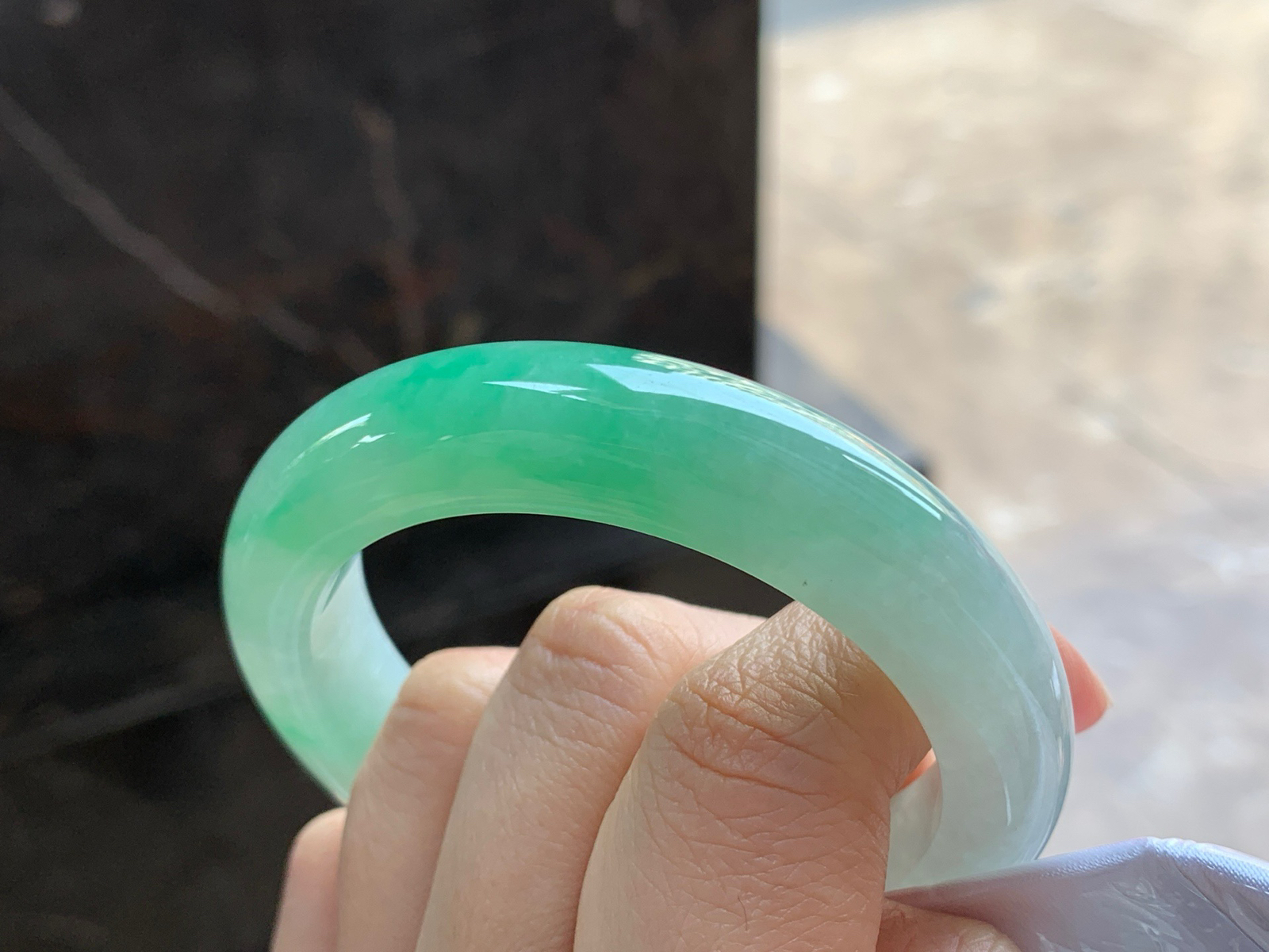 51.5-12-9.3

绿色手镯^_^色阳清新