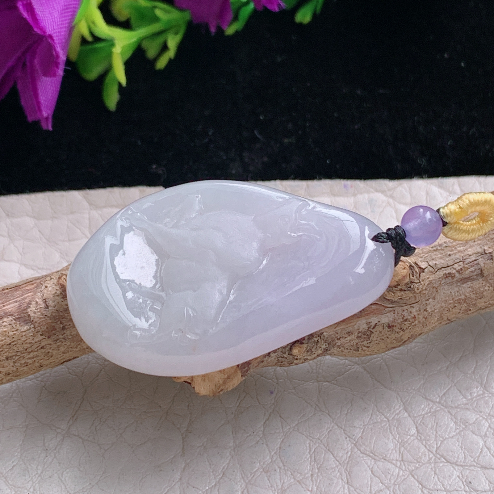 t实拍33.3*22*5.2缅甸翡翠A货精雕冰纯扭转乾坤 生肖牛玉吊坠 玉挂件