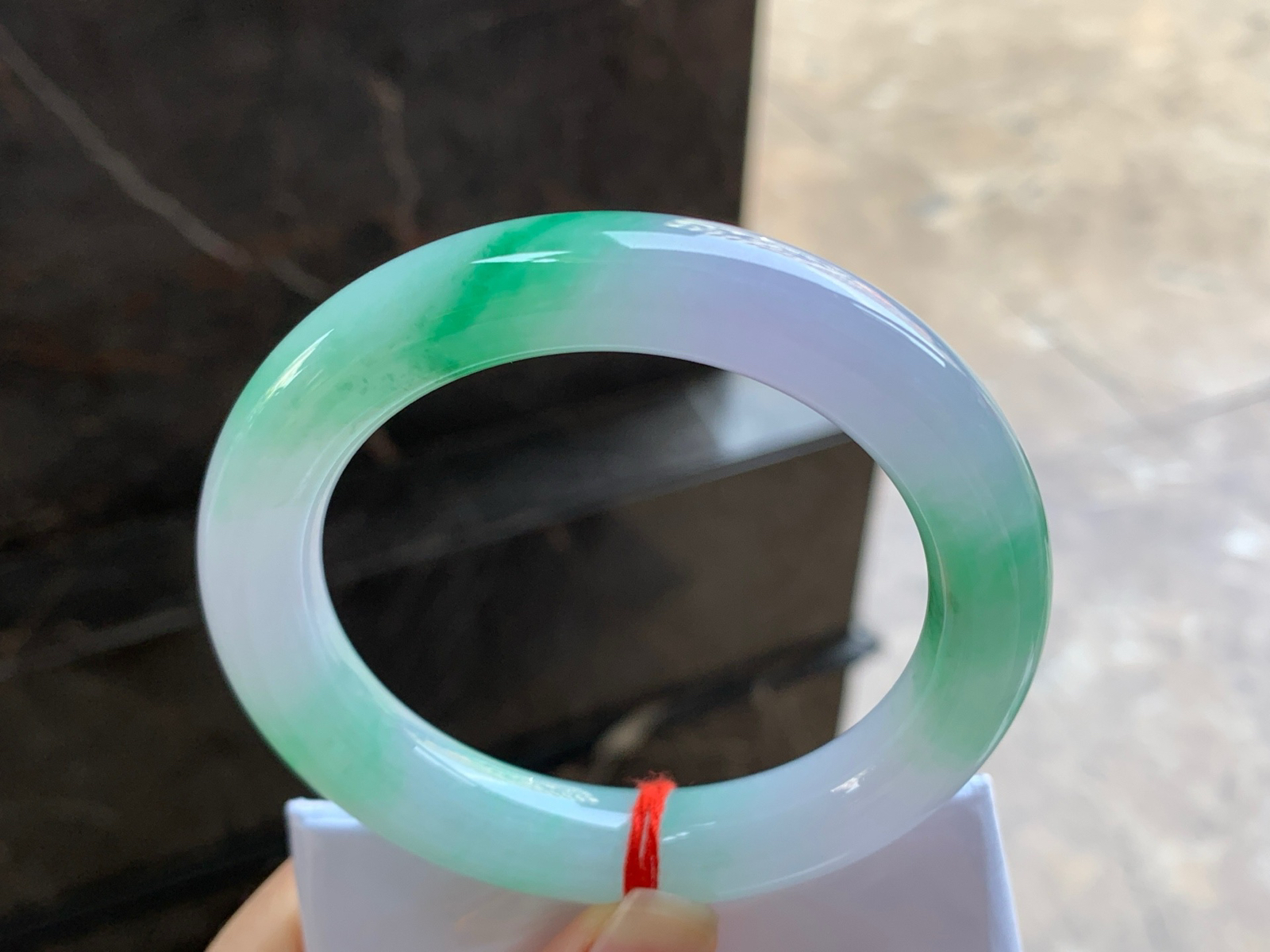 57-11.7

春带彩圆条手镯^_^颜色鲜艳