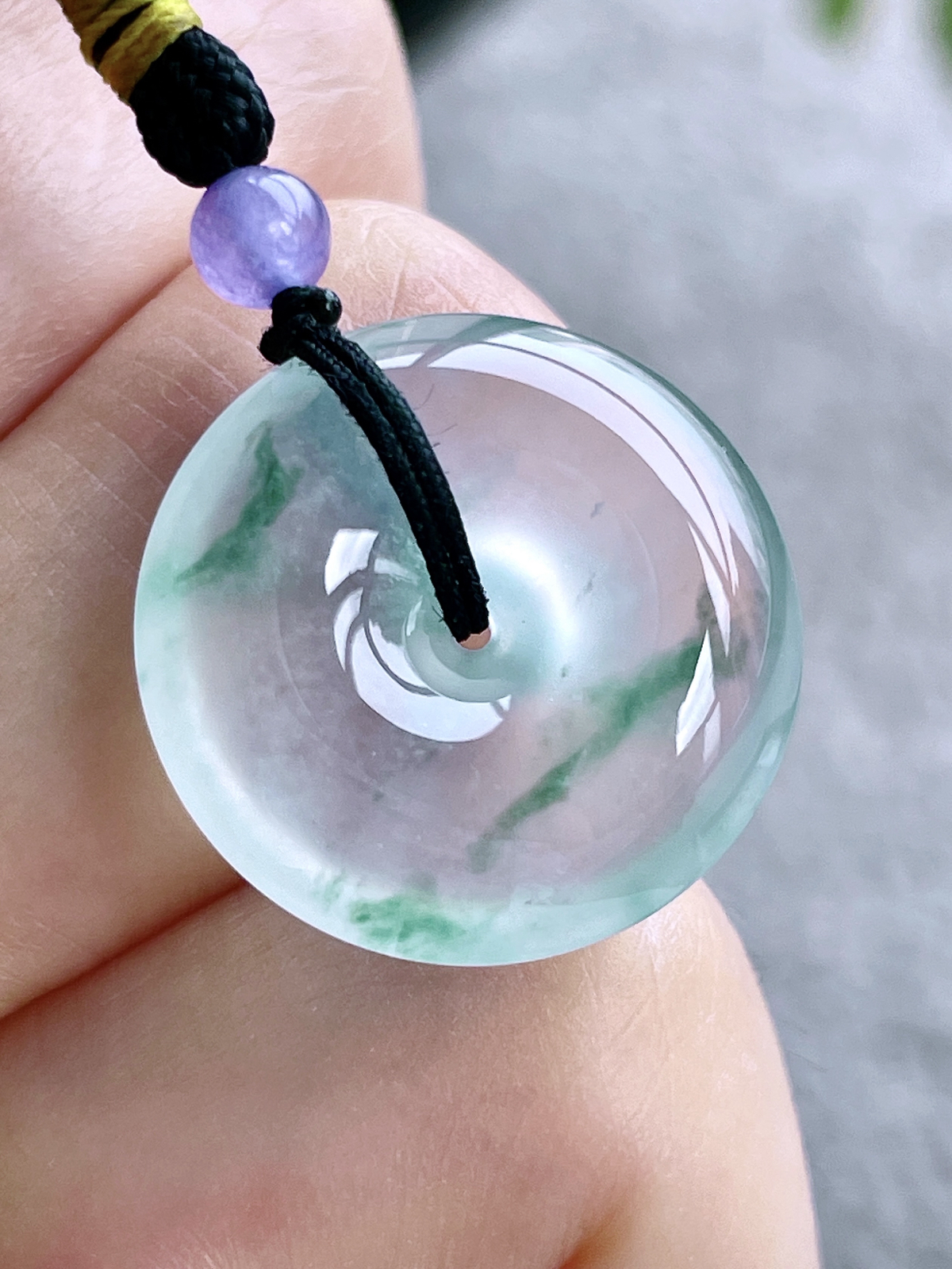 【裸石】高冰飘花平安扣吊坠
【说明】缅料 性价比高  
【尺寸】20.2-6..