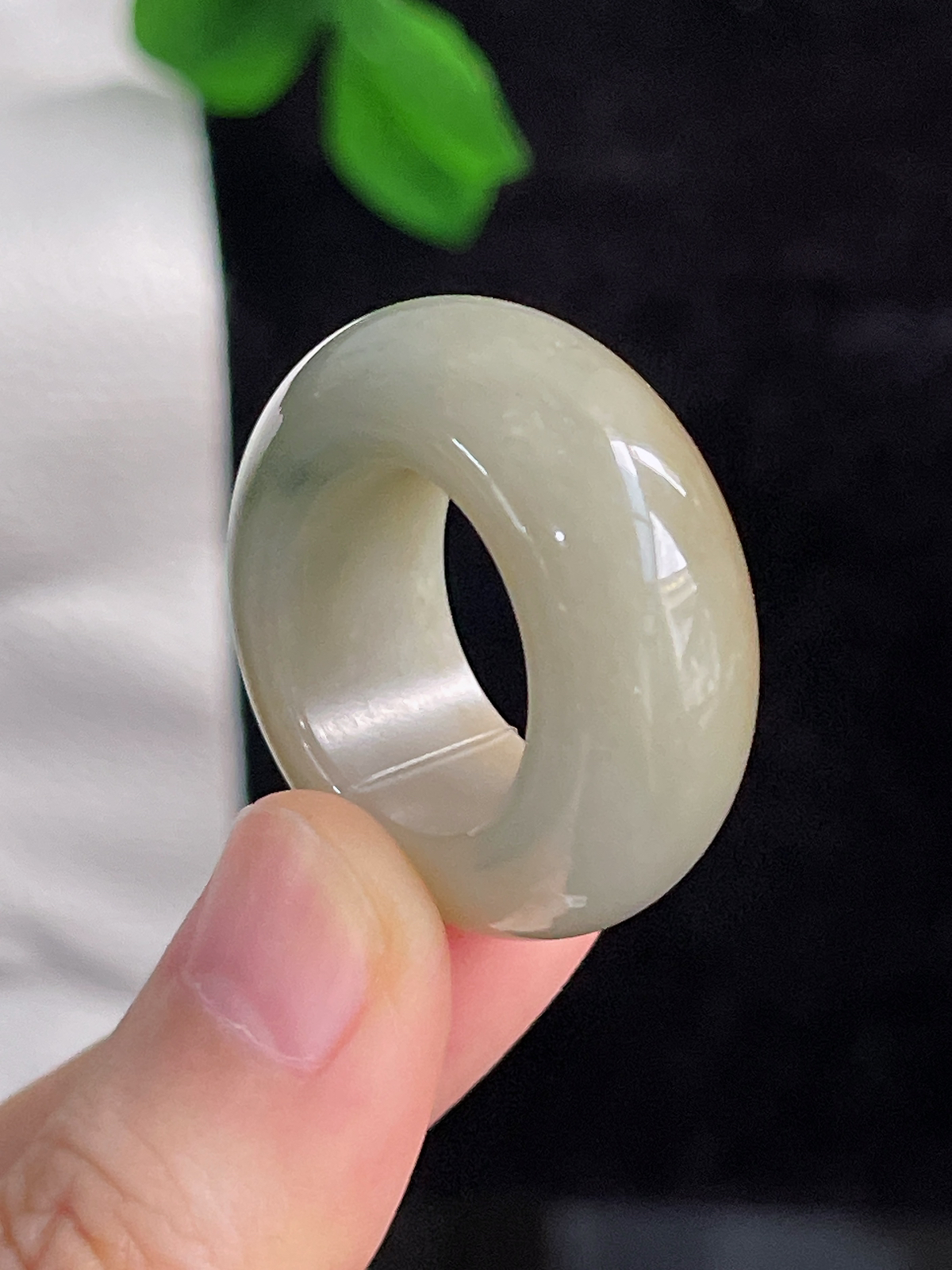 和田玉宽版指环