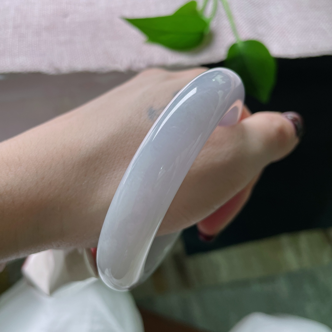 57.4/12.7/8.7，正圈，底子细润干净，紫玉嫣然，腕间的一片云霞，无裂，ss51312a