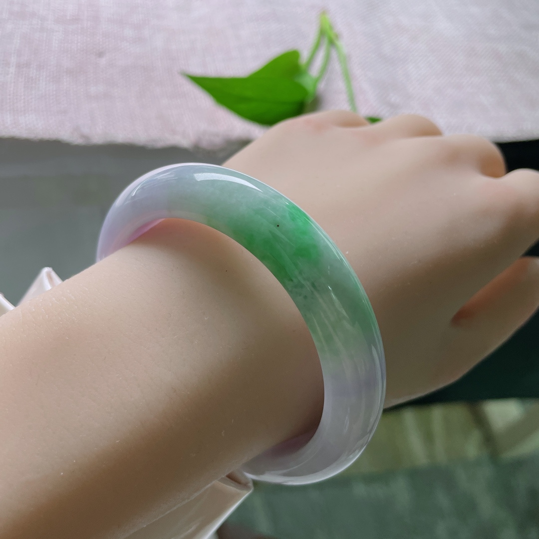 57/12.4/9春彩正圈，干净，紫是夜的序曲，绿是昼的余韵。有棉线，ss51073a