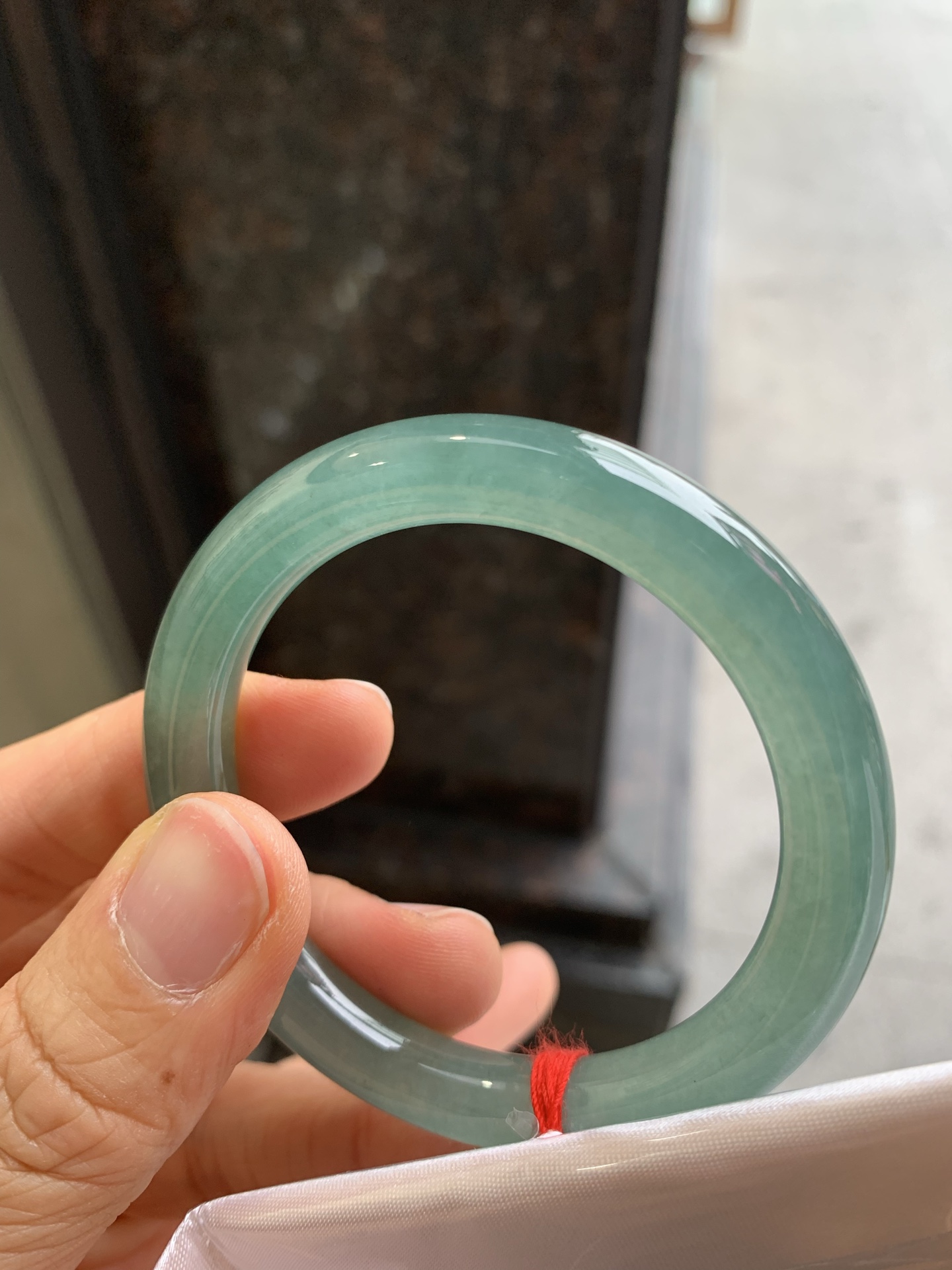 圆条冰油，无裂，尺寸：50/8.3，冰润