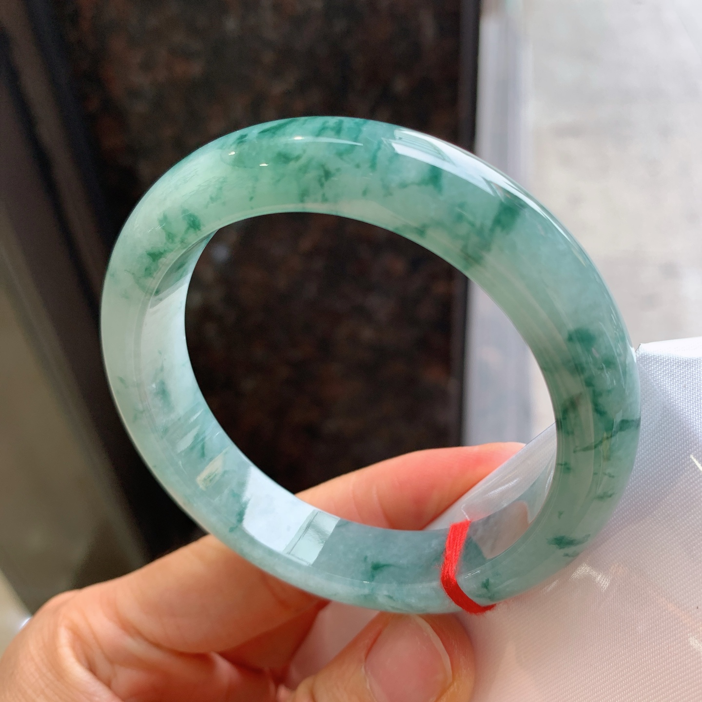 正圈飘花，无裂，尺寸：56/12.5/9.5，版型好