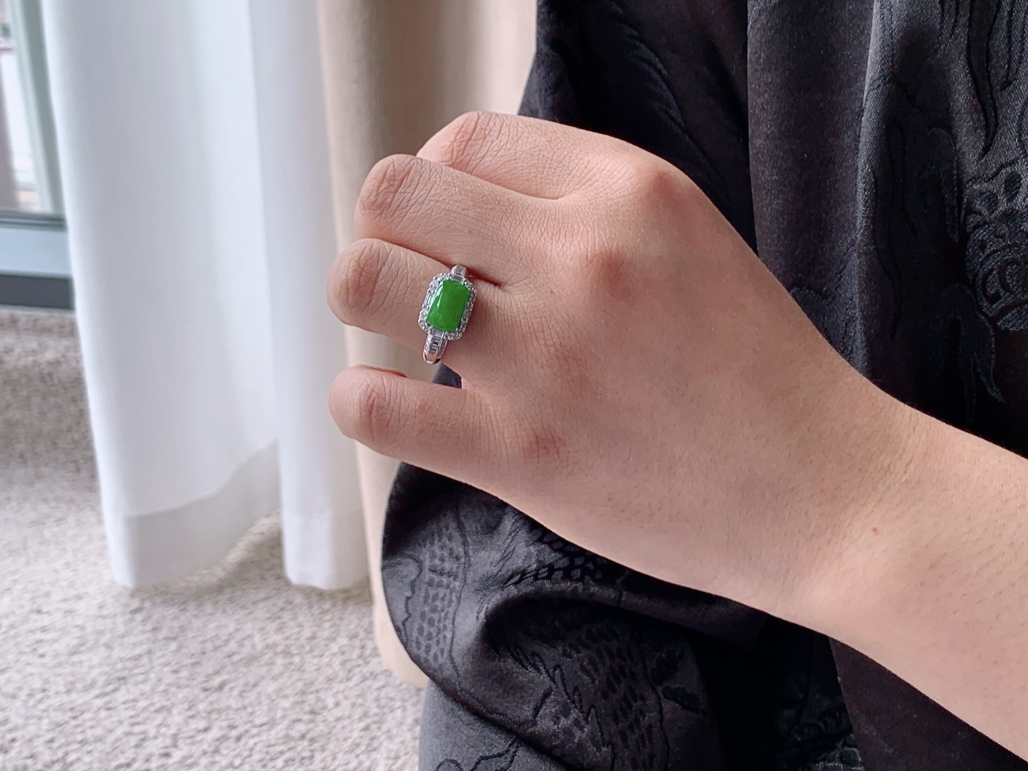 ️冰阳绿马鞍戒指，18k金镶嵌，性比高，12.2-9-8，9.5-6.7-3，14号，3.5克