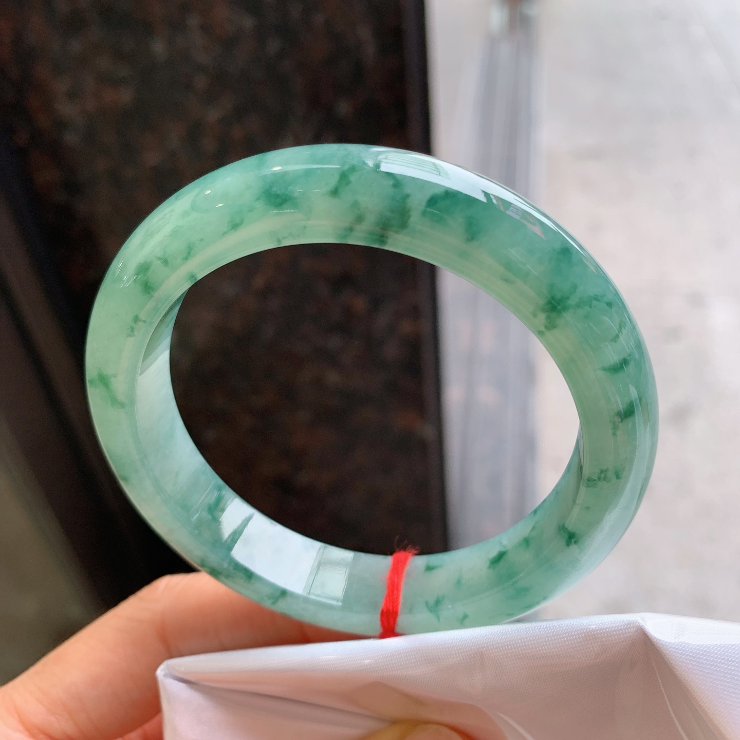 正圈飘花，无裂，尺寸：57.2/12/9，花色漂亮