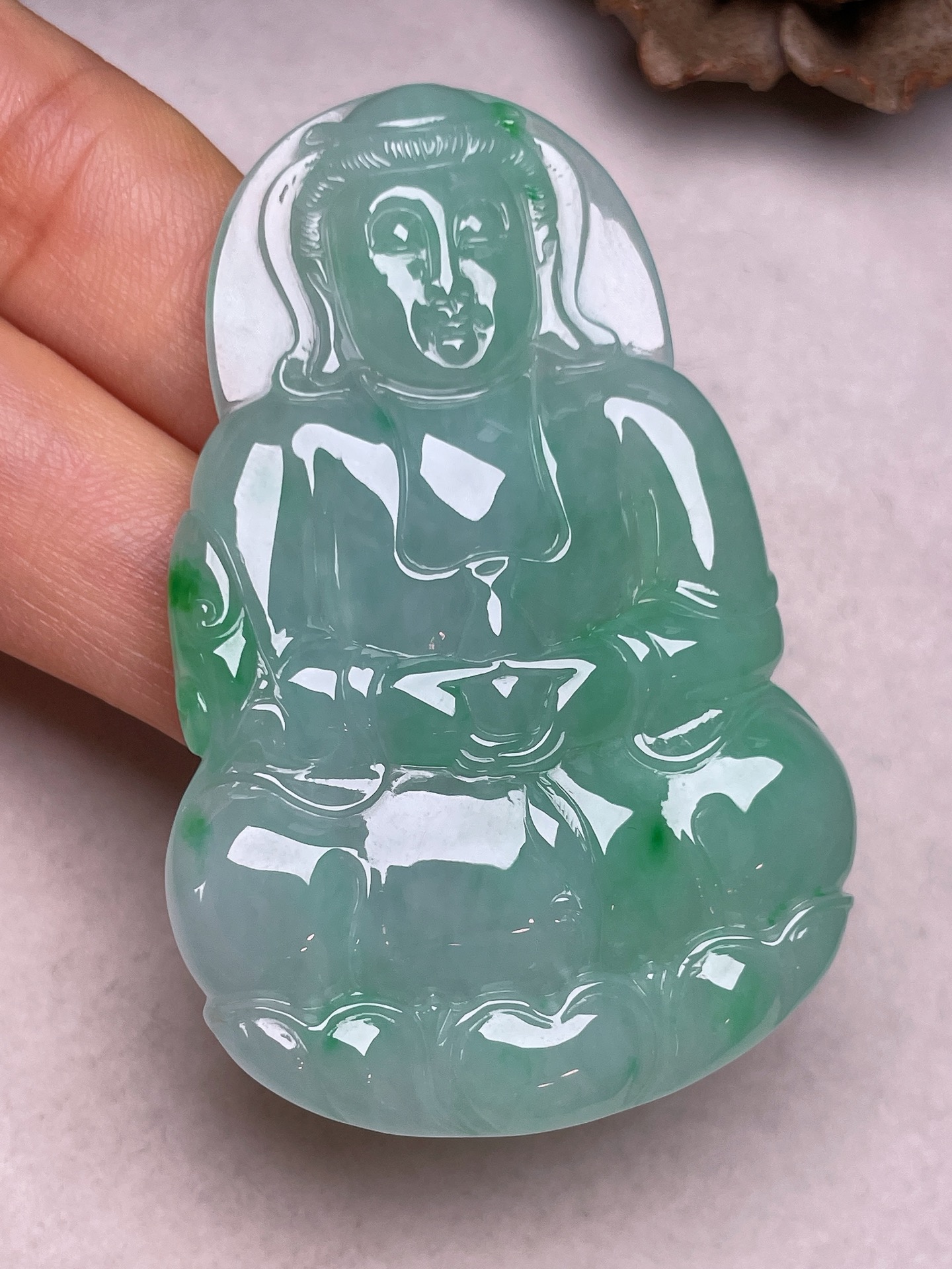 ️  观音，冰糯种满色，无裂，尺寸57.8/38.8/5.5