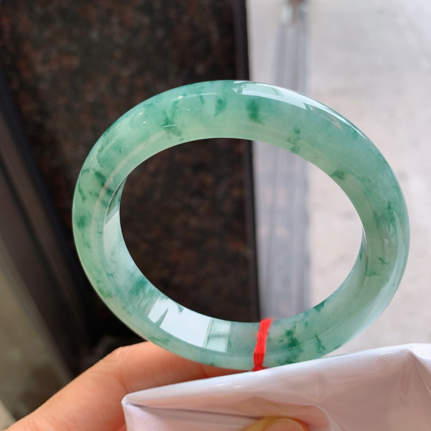 正圈飘花，无裂，尺寸：57.2/12/9，花色漂亮