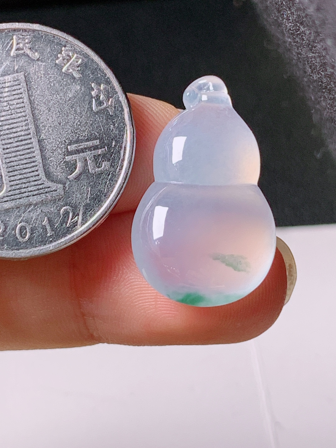 冰种飘花葫芦，无裂，冰透水润，裸石24.8/14.9/5.6