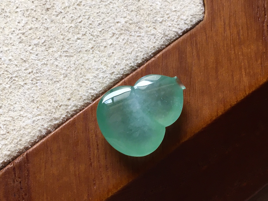 ️ 冰绿葫芦，底色清新翠绿，胶感十足，无裂，尺寸12.5/9.7/4.5