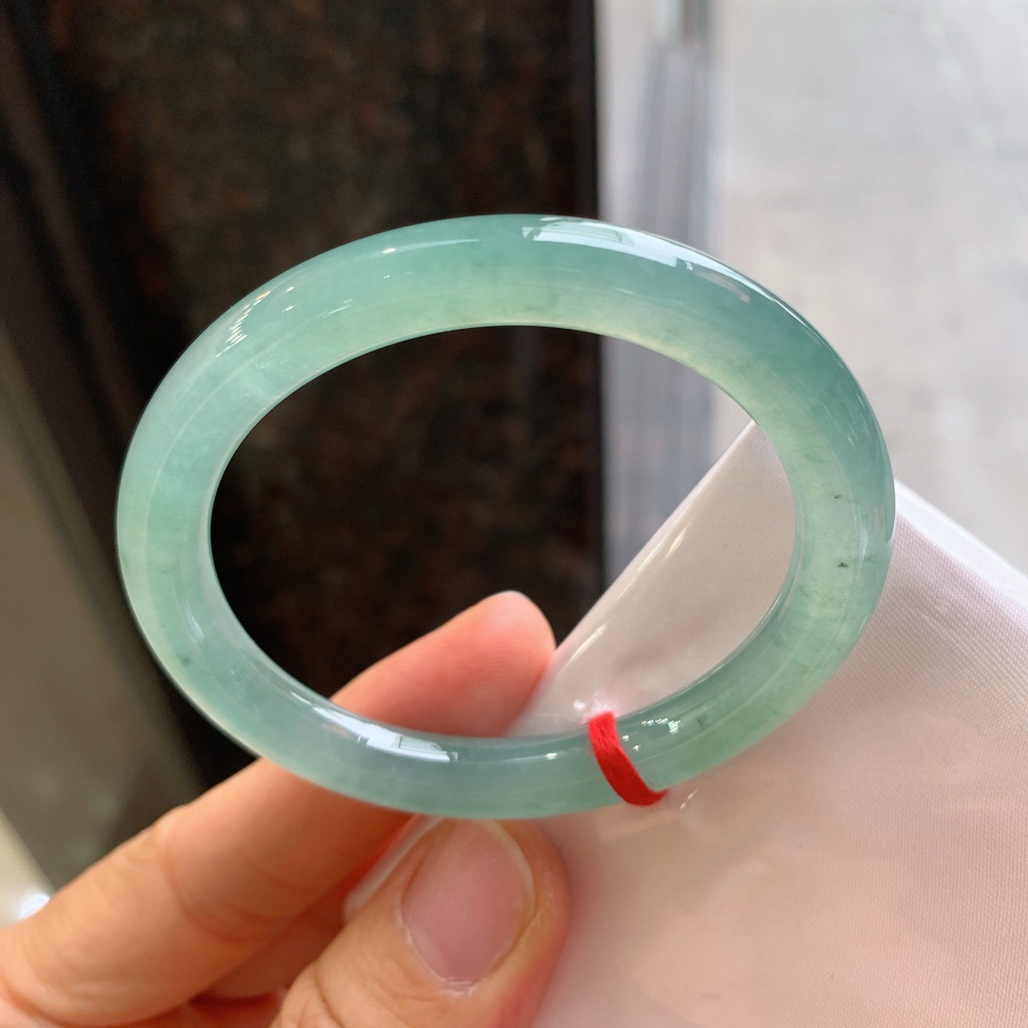 贵妃圆条冰晴，无裂，尺寸：52/46/7.8/7.6，冰润