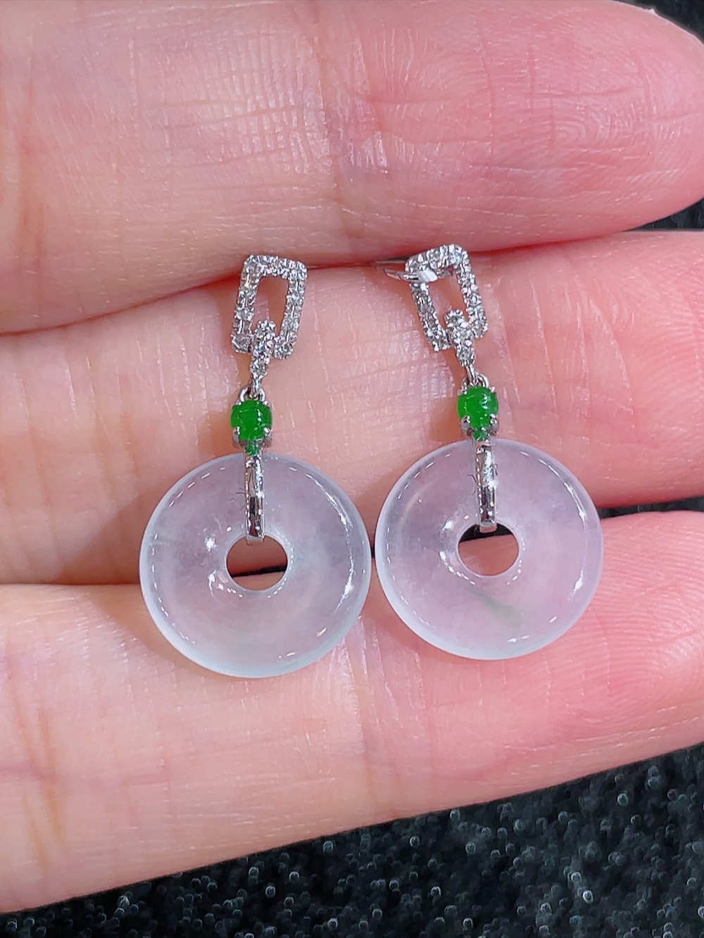 ️2号冰种甜甜圈耳坠，无裂，18k金镶嵌，南非钻镶，厚装饱满，时尚百搭，荧光四射，刚性十足，高端大