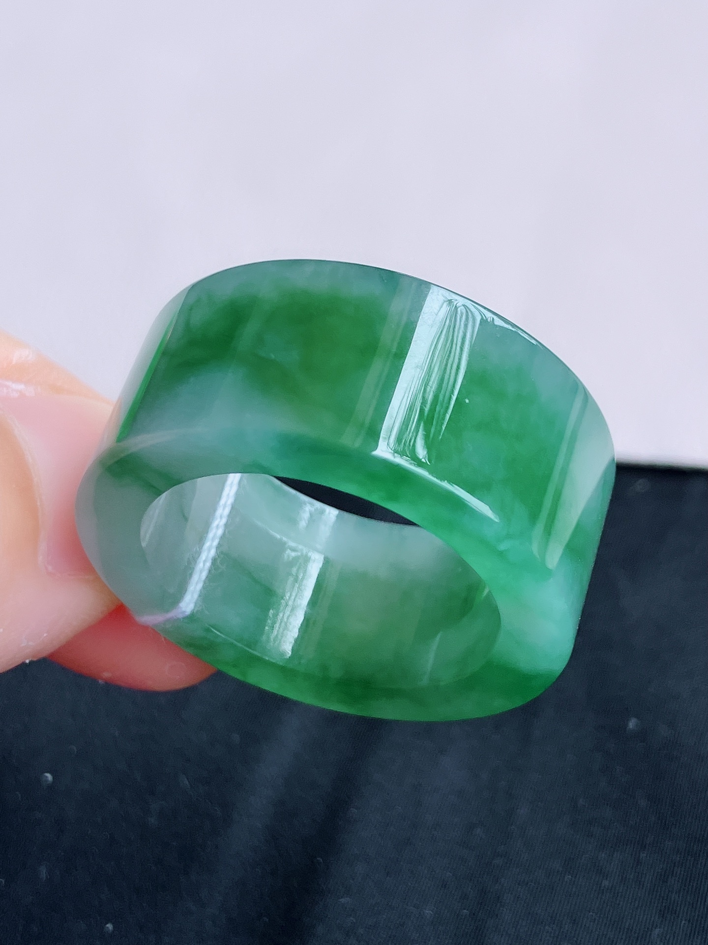 ️，冰飘花扳指，晶莹剔透，尺寸22/12.6/4.5，自然光实拍