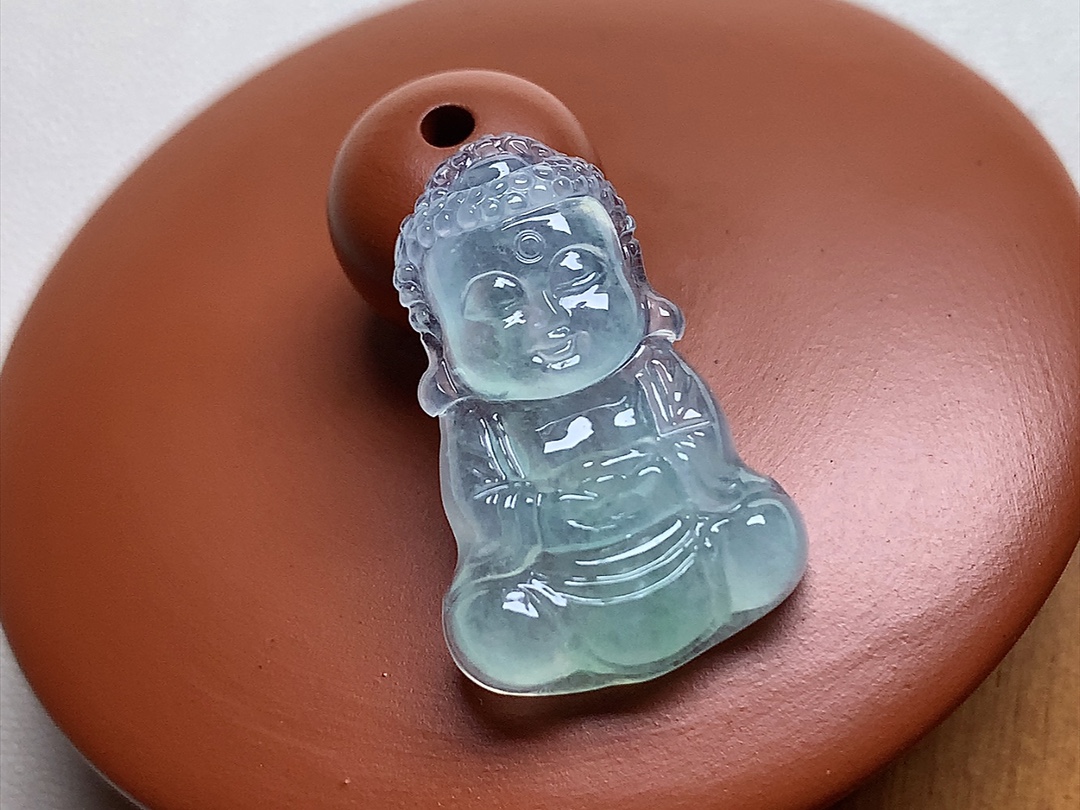 ️ 冰种底色宝宝佛，底色漂亮，可爱极了，无裂，尺寸23.7/15.7/4.7，超值