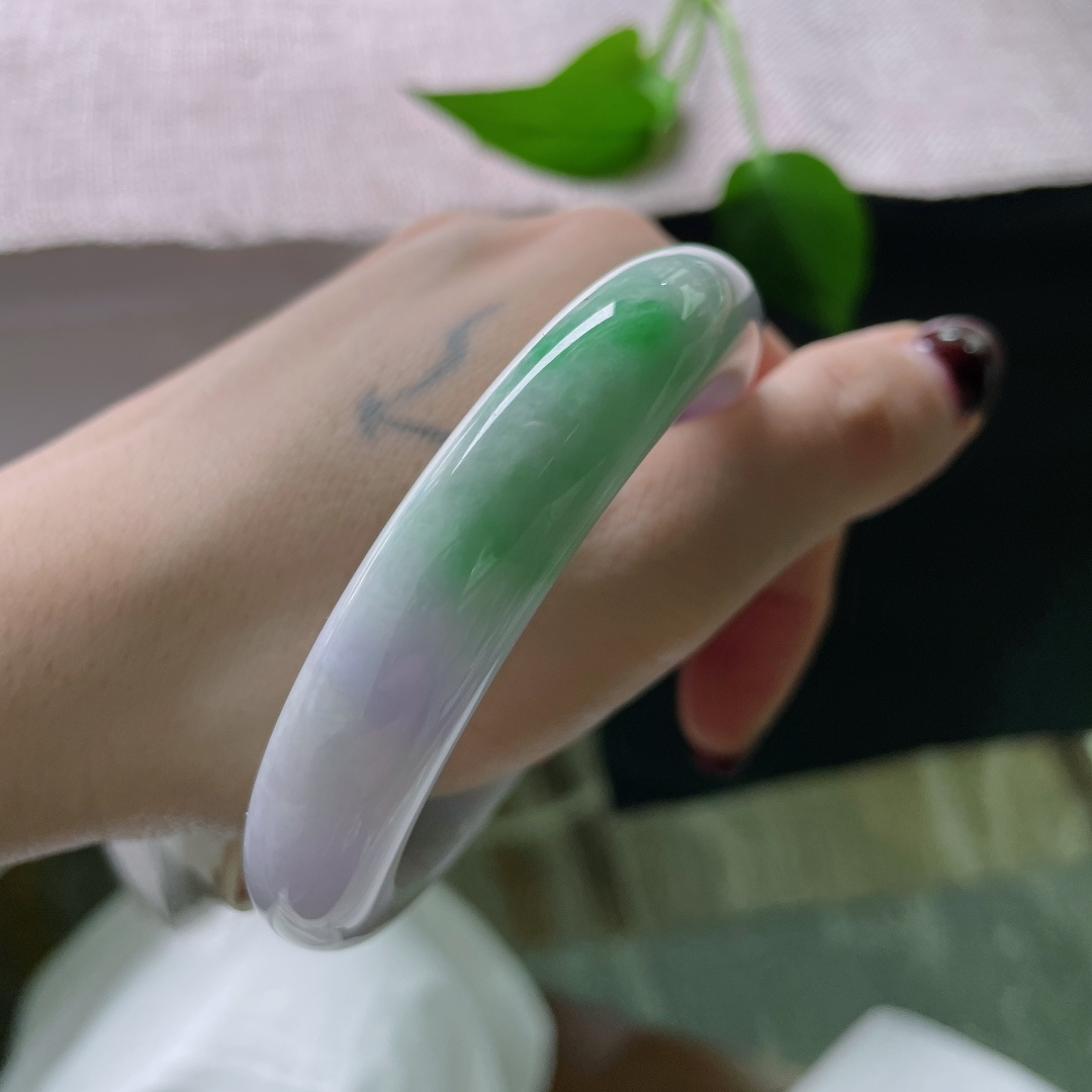 57/12.4/9春彩正圈，干净，紫是夜的序曲，绿是昼的余韵。有棉线，ss51073a