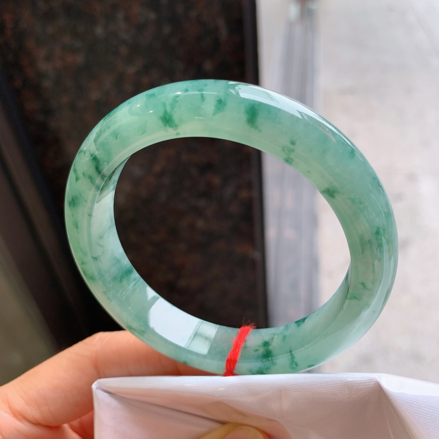 正圈飘花，无裂，尺寸：57.2/12/9，花色漂亮