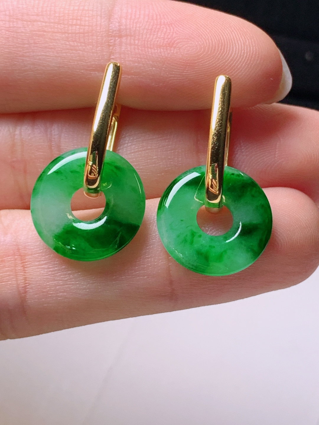 ️ 冰阳绿飘花甜甜圈耳坠，无裂色阳，裸石14.5-2.9
