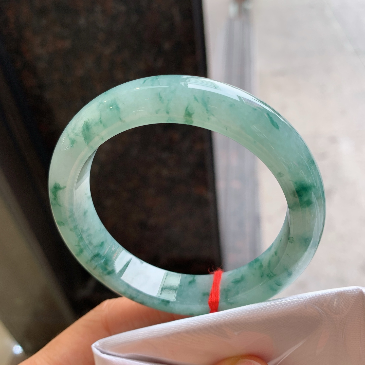 正圈飘花，无裂，尺寸：56/12.5/9.5，版型好