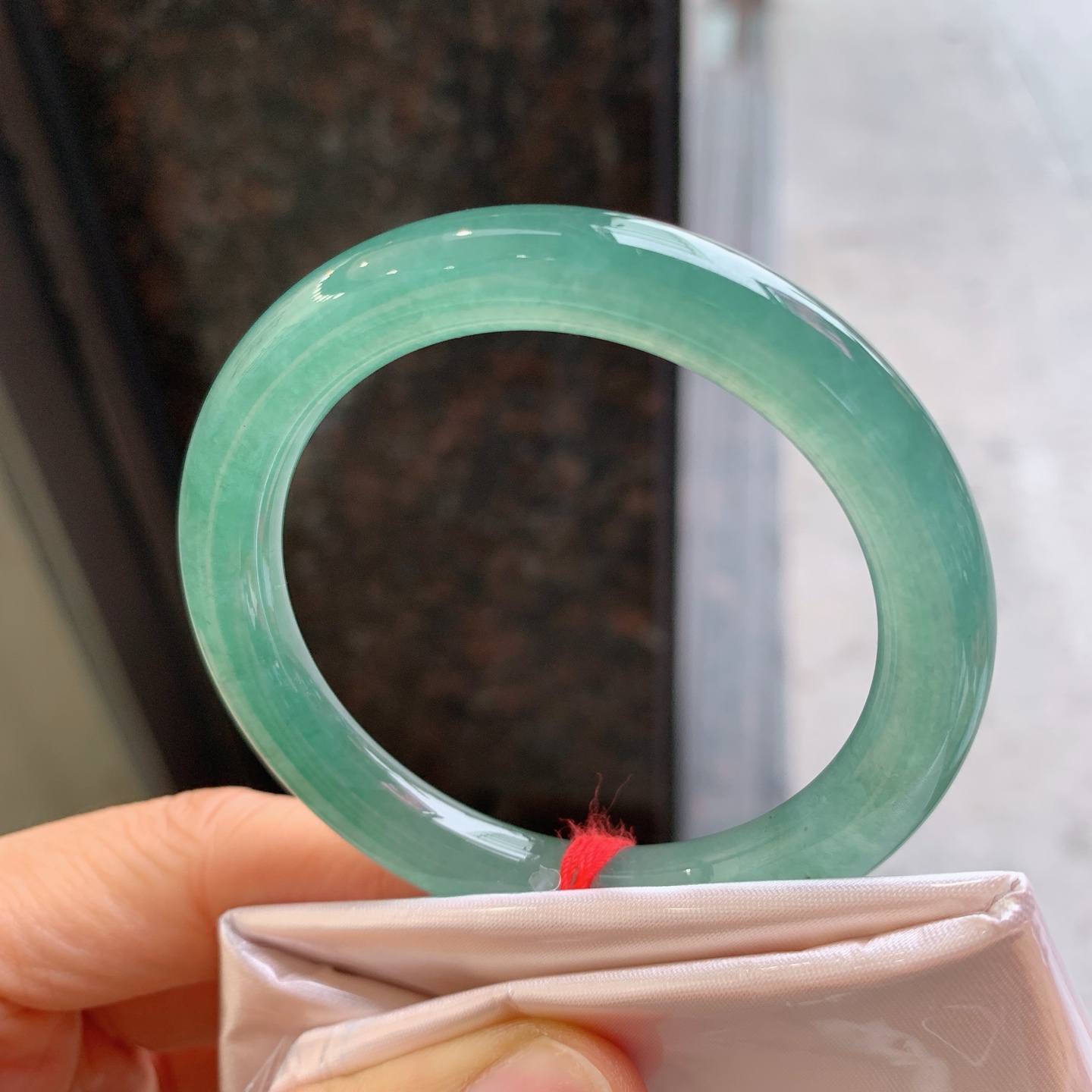 圆条冰油，无裂，尺寸：50/8.3，冰润