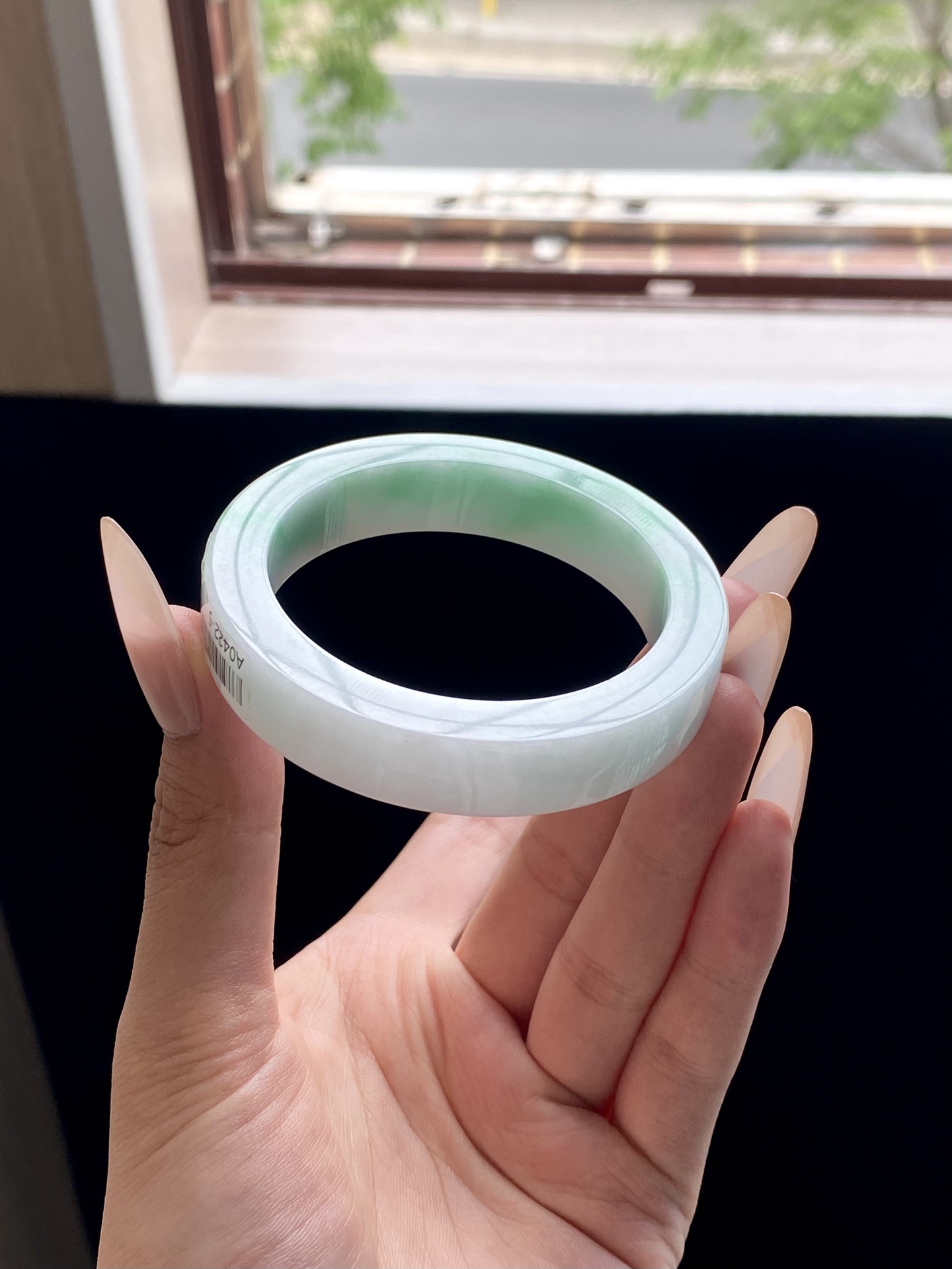 小圈口白底青镯胚，A0422-5，⭕️69-53-12.5-8.5，可做53～54正圈