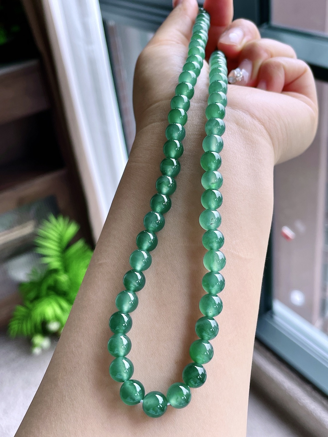 高冰晴绿珠链圆珠珠子珠链， 性比高，7.6mm，34cm，71.6克