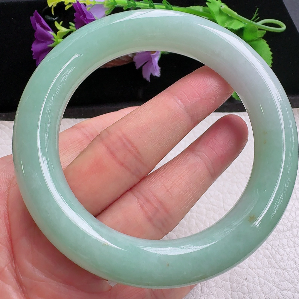 ss实拍58.8*12.2*12.3胖圆镯 缅甸翡翠a货手镯果绿细润圆条玉镯子