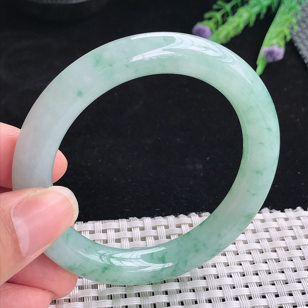 实拍A货翡翠55.8/10.3老坑冰润起胶飘花圆条手镯翡翠玉镯平安镯