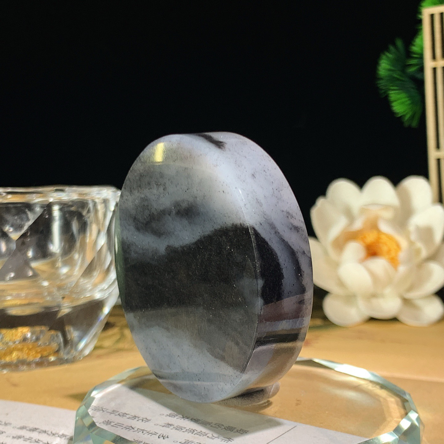 新疆和田玉籽料青花平安无事 青花手镯芯尺寸50/12重75克 玉质细腻油润。手推出油。佩戴高端典雅。lt260428