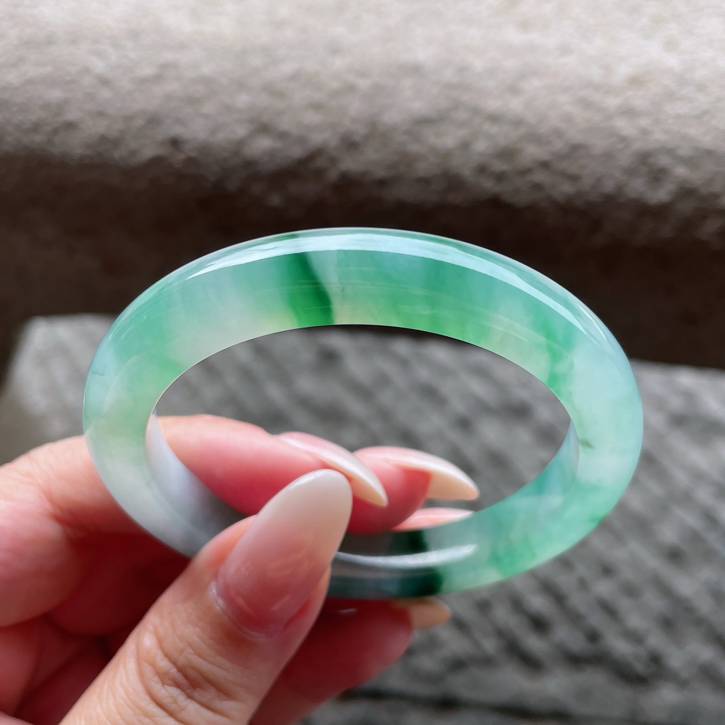 正圈，冰种飘绿花，晶莹剔透，水润，种老，有纹，编号0428X16