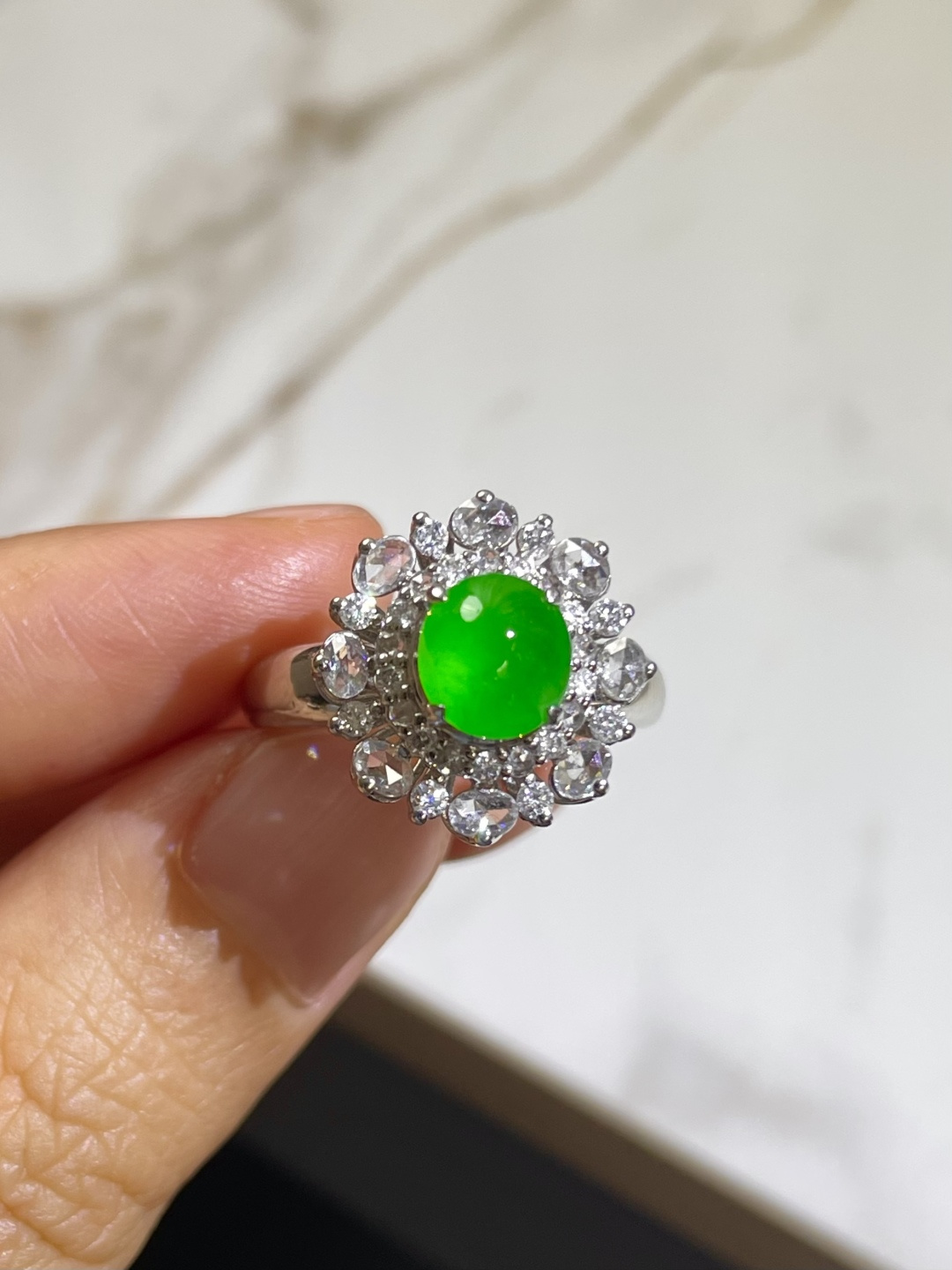 ️高冰种正阳绿蛋面戒指裸石 7*6*5mm整体 15*14.5*11mm