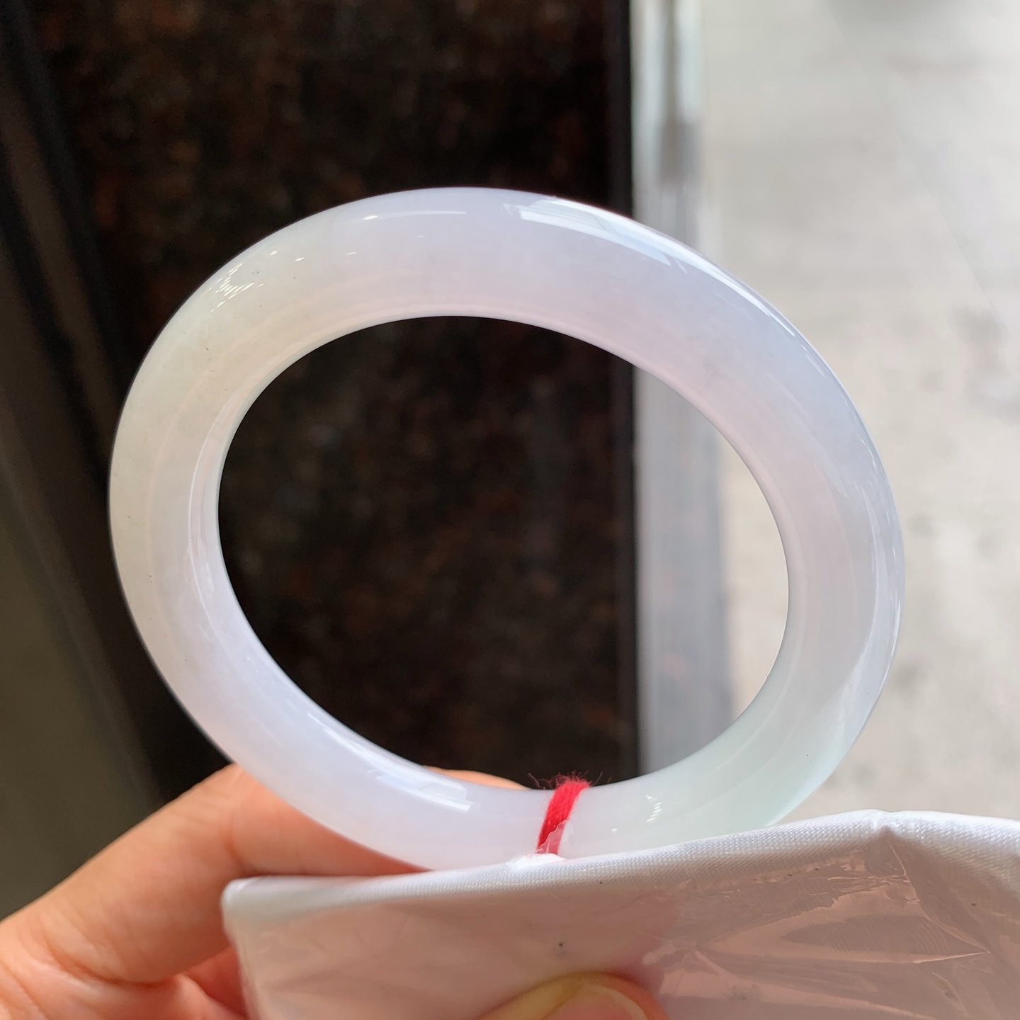 圆条黄翡，无裂，尺寸：55.6/9.5，细腻