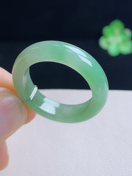 指环，无裂，尺寸19.3×5.5/3.0，编号c2  27