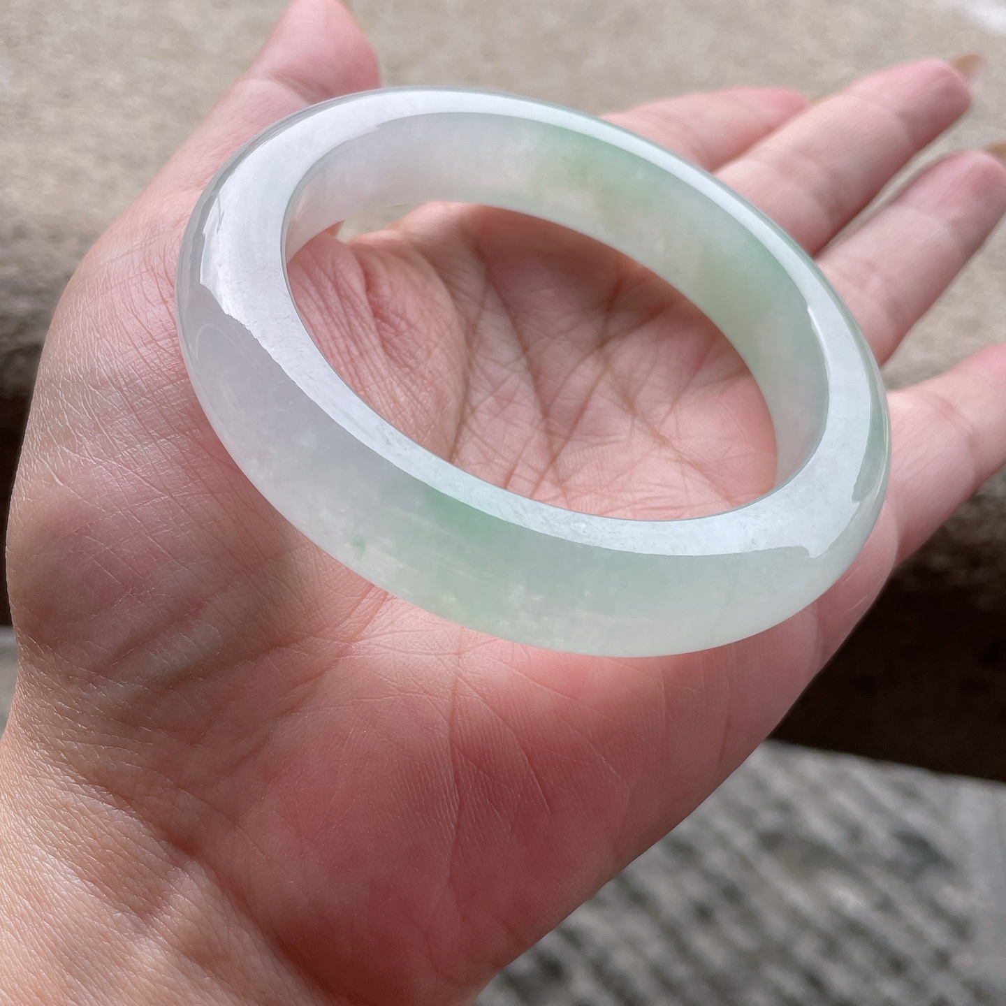 正圈，冰种飘绿，大圈口，晶莹剔透，水润，种老，无裂，编码0428X12