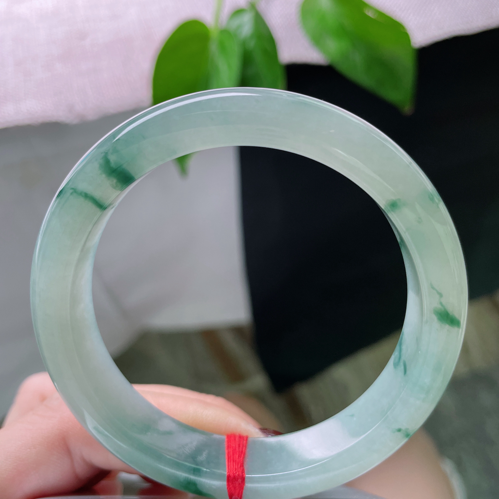 57.3/12.7/8.4飘花正圈，冰润通透，种老，心有山海，静而无忧。ss51062a..