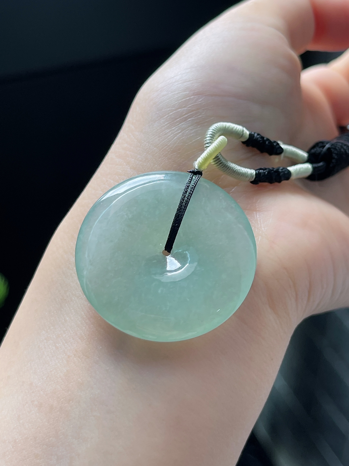 翡翠冰糯种浅绿平安扣