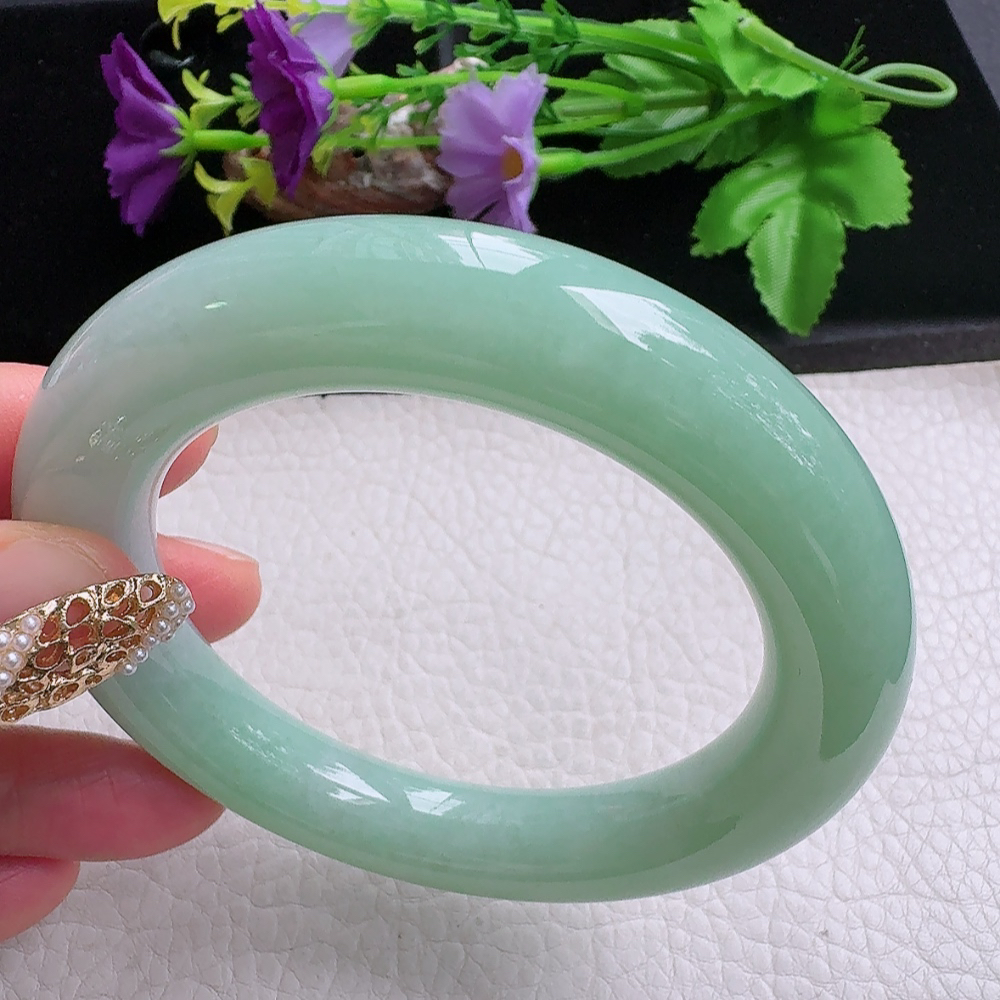 ss实拍58.8*12.2*12.3胖圆镯 缅甸翡翠a货手镯果绿细润圆条玉镯子